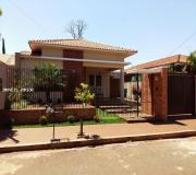 Casa para Venda, em Palmital, bairro Bairro Centro, 3 dormitórios, 3 banheiros, 1 suíte, 4 vagas